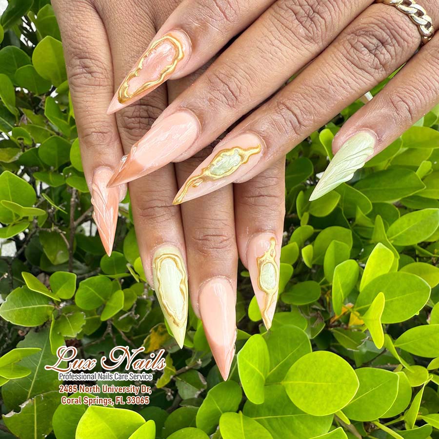 Lux Nails