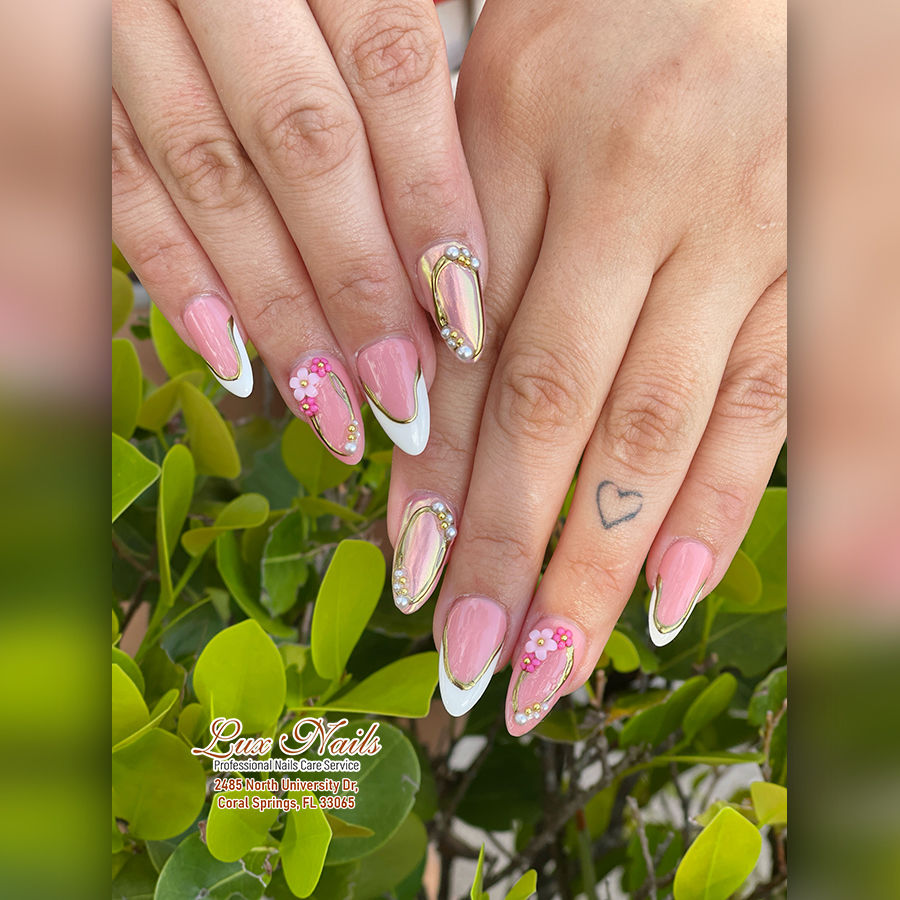 Lux Nails  (2)