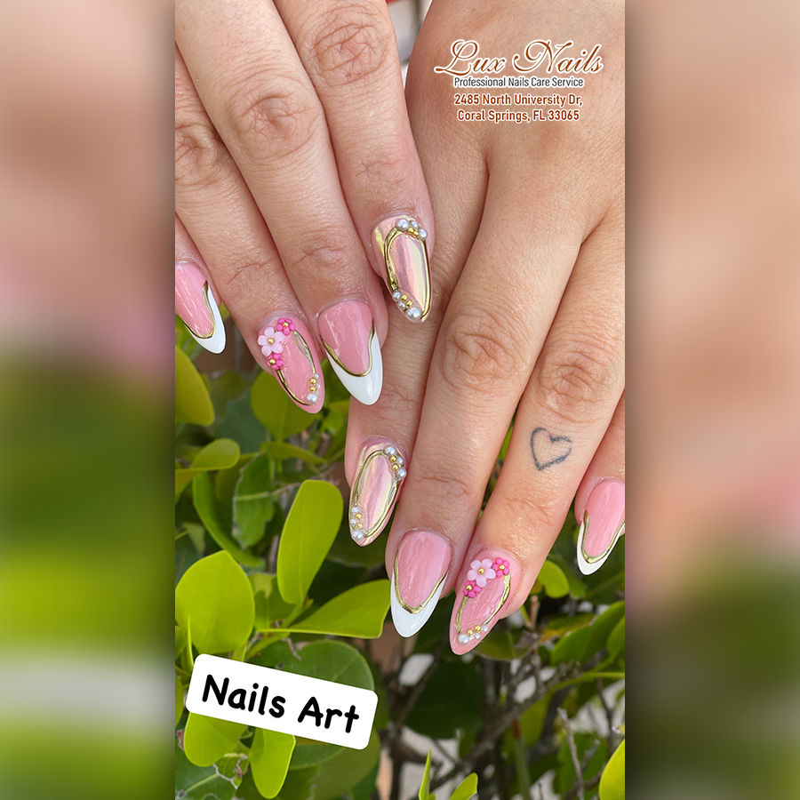 Lux Nails  (4)