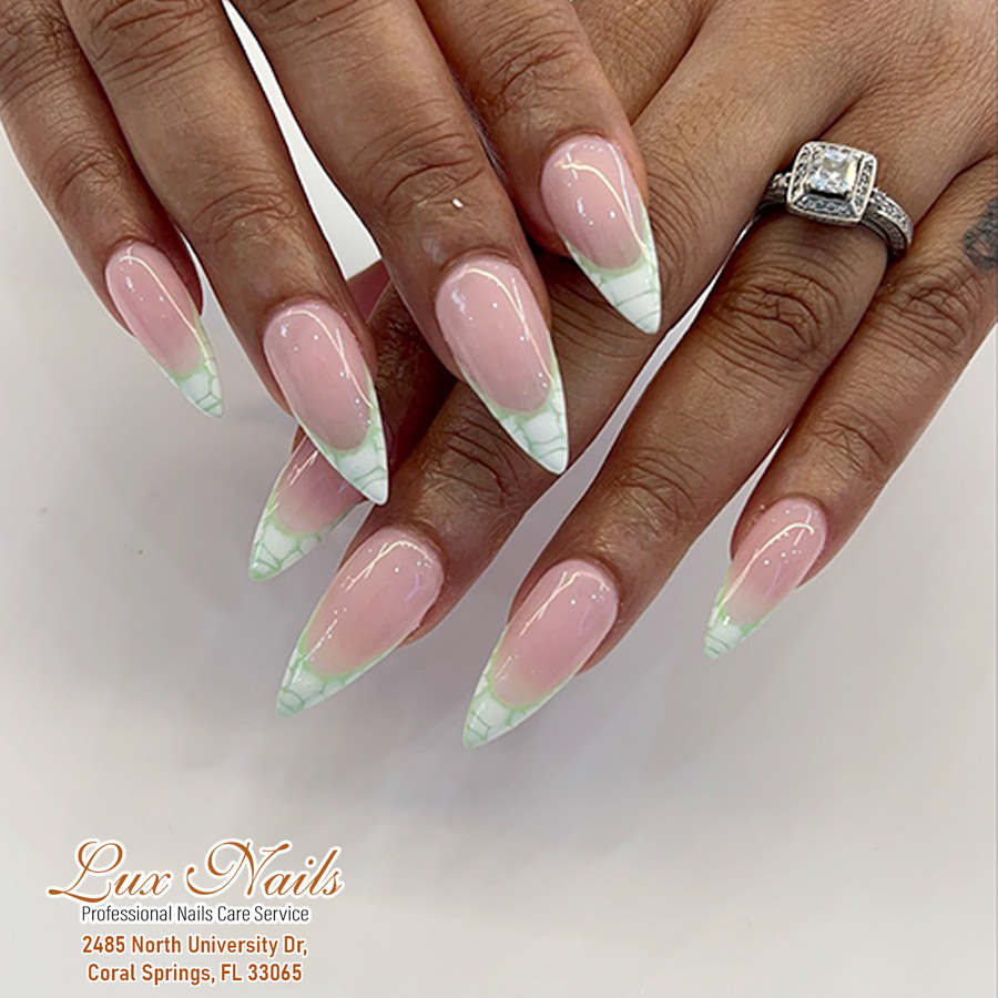 Beautiful &amp; Trending Nail Design