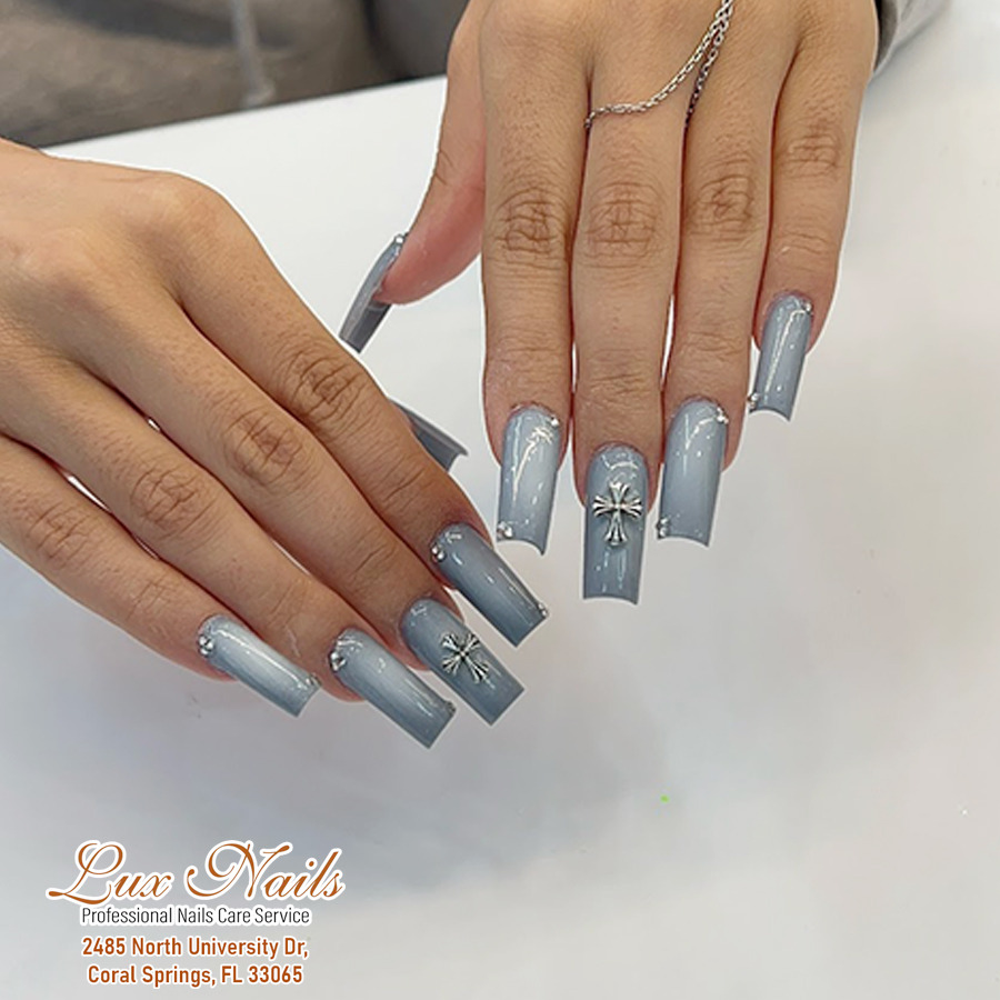 Beautiful &amp; Trending Nail Design