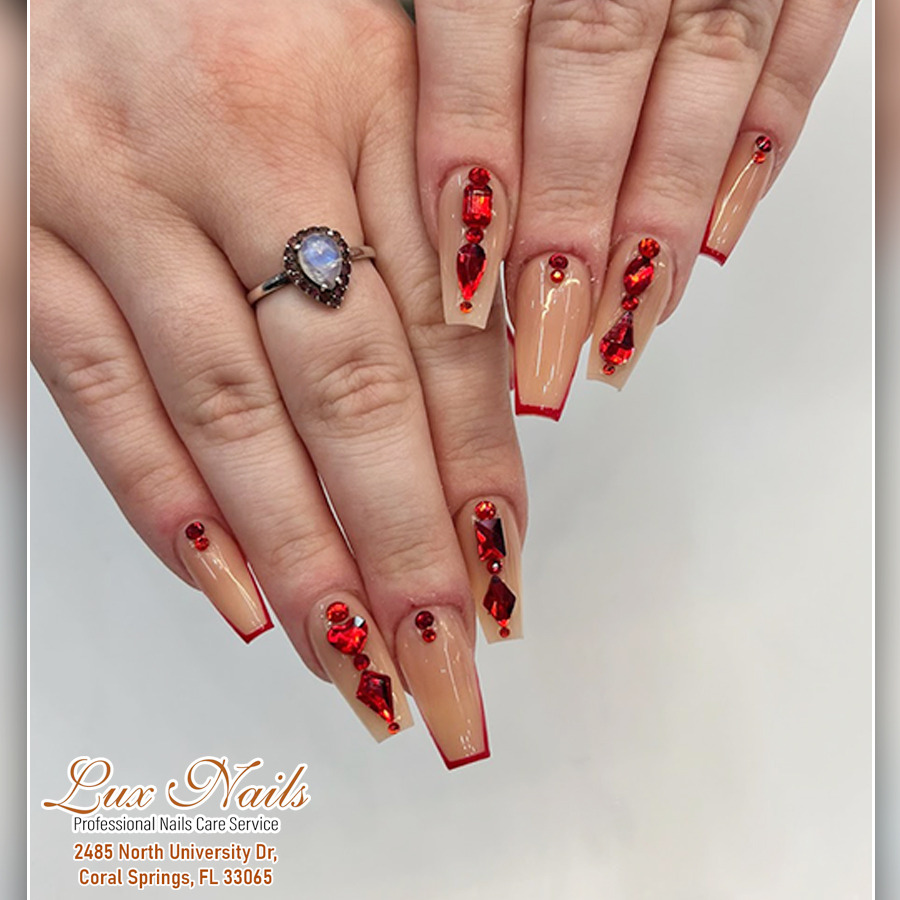 Beautiful &amp; Trending Nail Design