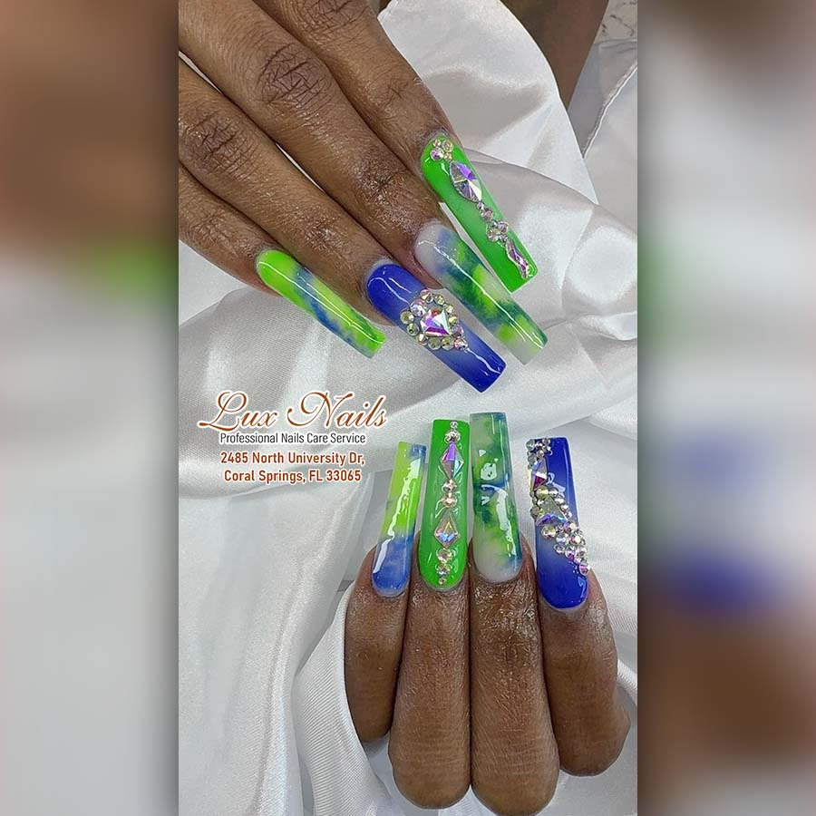Lux-Nails-salon-in-Coral-Springs-FL-33065